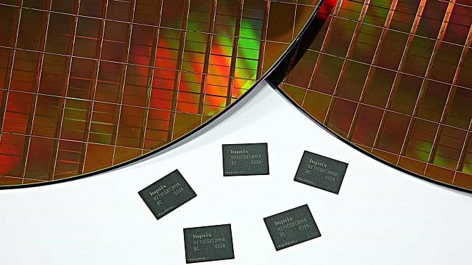 Umělá inteligence nás vyjde draho. O kolik se na podzim zvýší ceny operačních pamětí a SSD?