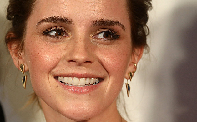 Může za to herecký životní styl, říká Emma Watsonová o svém zákazu řízení
