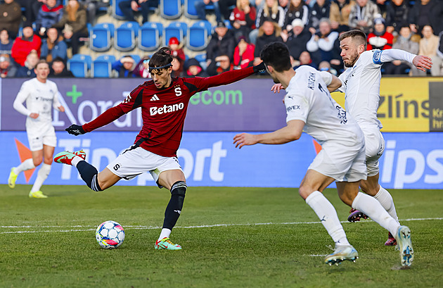 ONLINE: Slovácko - Sparta, v základu Kadeřábek, Haraslín není ani na lavičce
