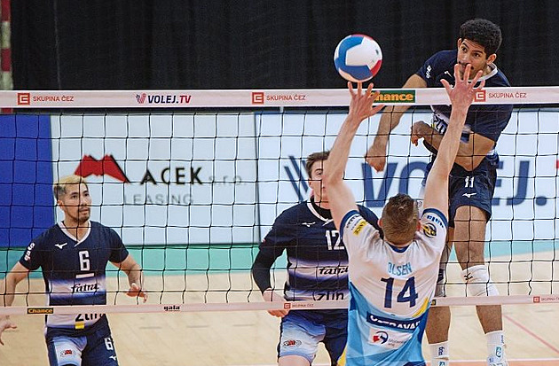 Volejbalové zemětřesení, Zlín se amerikanizuje. Kvůli omezenému trhu