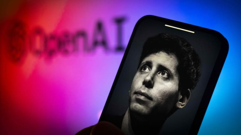 Dal život ChatGPT, teď Altman míří ještě dál. Chce odposlouchávat lidské mozky a číst myšlenky