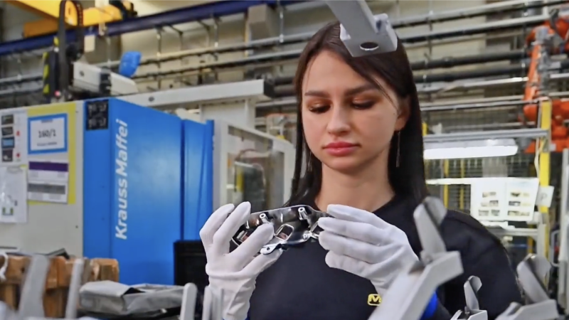 Český průmysl s pevnými kořeny: Linaset z Bruntálu si váží svých zaměstnanců