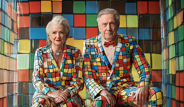 Ve čtyři to zabalili a odjeli na Hlubokou. Mayerová vzpomíná na svatbu s Kostkou