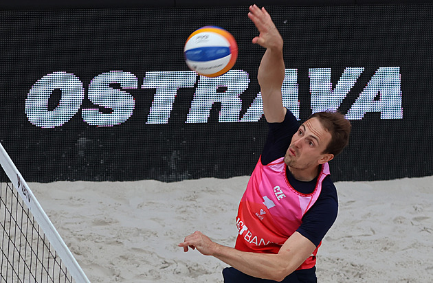 Perušič se Schweinerem zvítězili i podruhé, na MS mají jisté play off