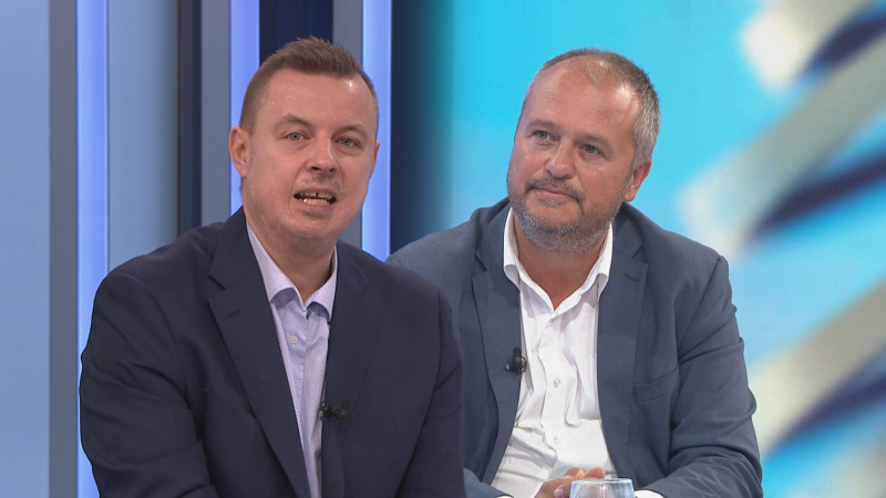 Máte krev na rukou, nařkl Rajchl vládu kvůli Ukrajině. Vyprávíte pohádky, odvětil Sokol