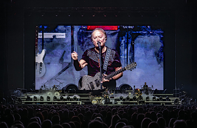 GLOSA: Olympic na vánočním koncertu v O2 areně těšil hlavně nostalgií