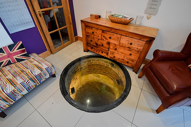 Dům s nečekaným překvapením. Co se skrývá pod podlahou obývacího pokoje?