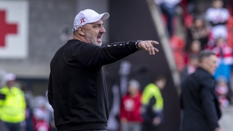 Trpišovský fotbalovou reprezentaci v baráži o MS nepovede. Slavia ho nepustí