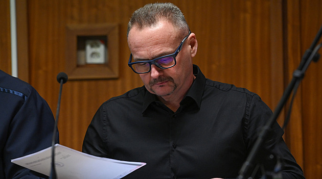 Žalobce dostal za držení anabolik pokutu, zazněly detaily k jeho napojení na Autostrádu