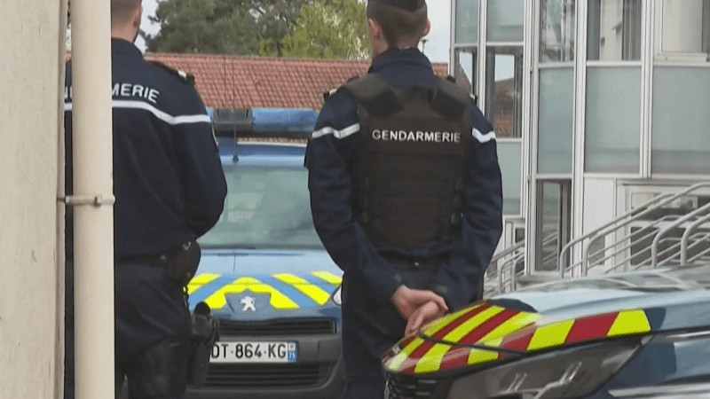 Útočník v pařížském metru pobodal tři ženy a zmizel. Policie rozjela manévry