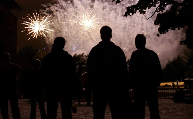 Pardubice omezují pyrotechniku během roku, výjimka na Silvestra vyvolává emoce
