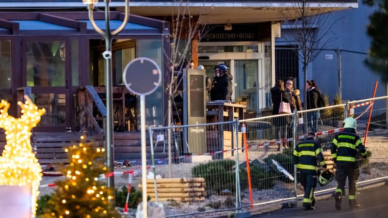 Desítky mrtvých po explozi ve švýcarském lyžařském středisku. Tragédii zachytily záběry