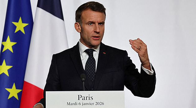 Spojenci posilují obranu Grónska. Macron varuje před bezprecedentními událostmi