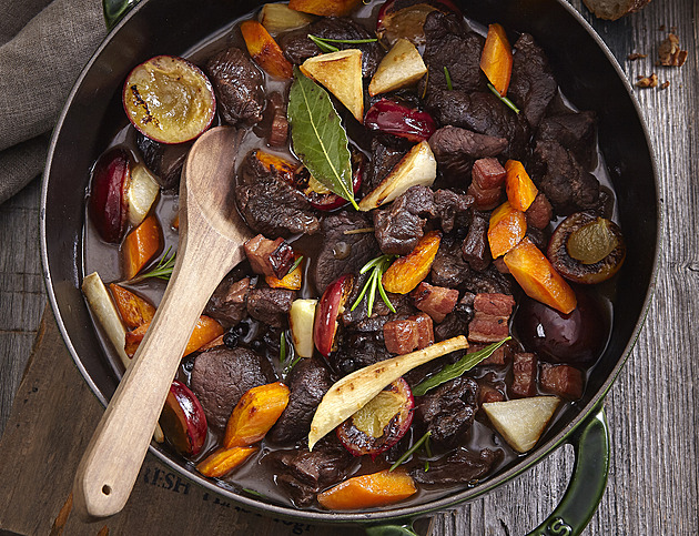 Zvěřiny se bát nemusíte. Nechte si poradit od kuchařky Ave nebo Slaného Toma