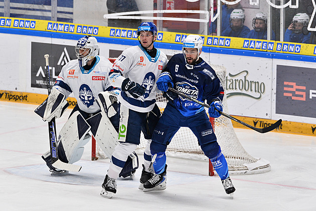 ONLINE: Kometa srovnává na Kladně, Sparta čelí Hradci. Chystá se slezské derby