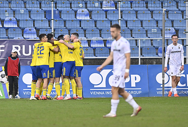 Zlín - Plzeň 3:0, překvapivé zaváhání favorita, za domácí pálil dvakrát Cupák