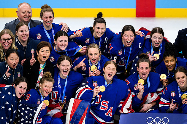 Kapitánka zlatých amerických hokejistek si v televizi rýpla do Trumpa. Sklidila ovace