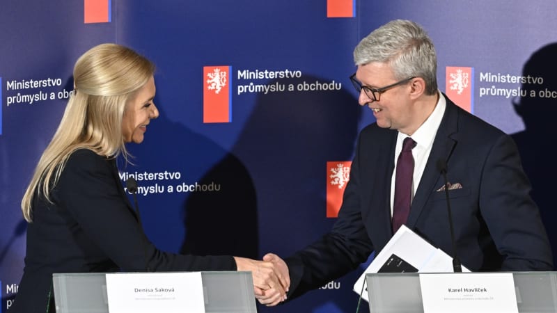 Pomůžeme Slovensku s ropou. Česko je připraveno zahájit investice, uvedl Havlíček