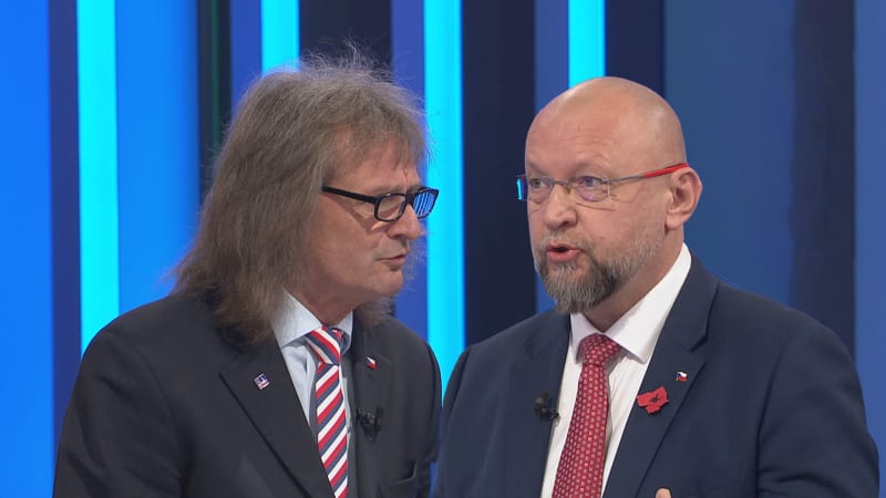 Bartošek k summitu NATO: Babiš dostane kartáč. Pavel tam ani jet nechce, opáčil Ševčík