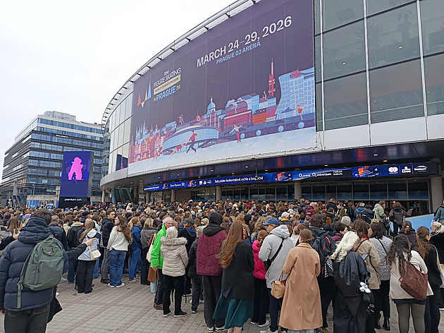 Policie u krasobruslení zachytila pochybný prodej lístků, halu hlídají i pyrotechnici