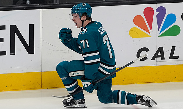 Jako sledovat boha na ledě. Mladík Celebrini dál září, zařadil se mezi legendy