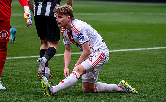 Zatím ještě nevíme. V Lyonu zkoumají vážnost Šulcova zranění