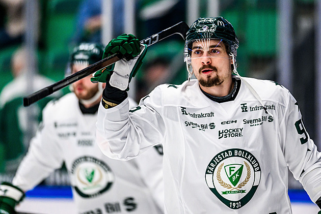 Byl to tu můj poslední zápas. Tomášek se smutně loučí. A dál ze Švédska do Pardubic