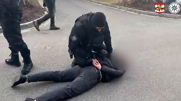 Falešný oddací list za tisíc eur. Padělatelé je ve velkém prodávali cizincům