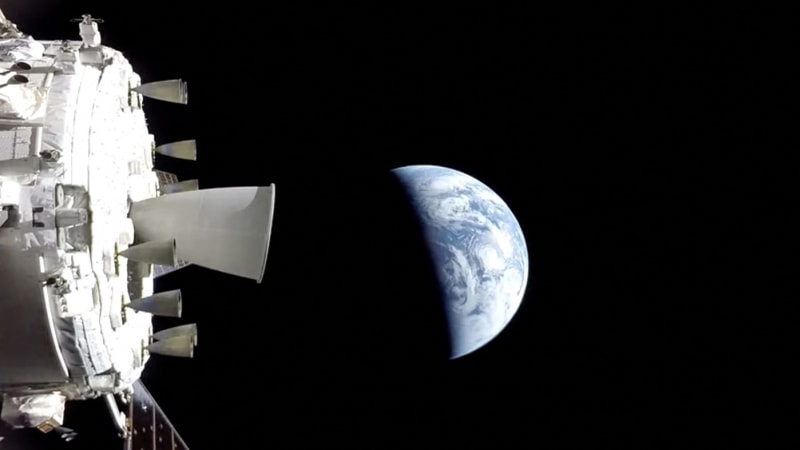 NASA chce postavit stálou základnu na Měsíci dřív než Čína. Co už o ní víme?