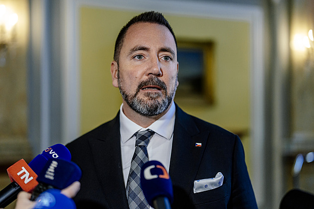 Ministr Červený si zálohování PET lahví umí představit v jediném případě