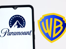 Méně filmů a dražší televize: Dvanáct států žaluje fúzi Paramountu s Warner Bros