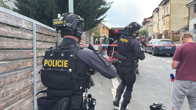 Střelba v Praze: Na místě mrtvý a jeden zraněný. Policisté zveřejnili první detaily k případu