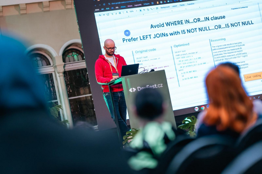 Případ se posouvá: DevFest.cz 2026 odhaluje první řečníky a mění cenu vstupenek