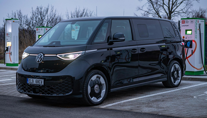 Volkswagen chystá robotické taxi, autonomní vozy již testuje v Hamburku
