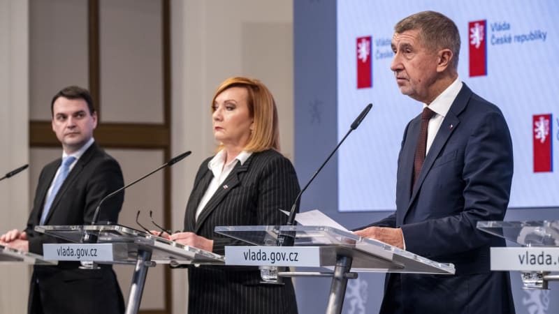 Vládní kandidát na prezidenta? Neřešíme to, zní z kabinetu. Podle expertů je to chyba